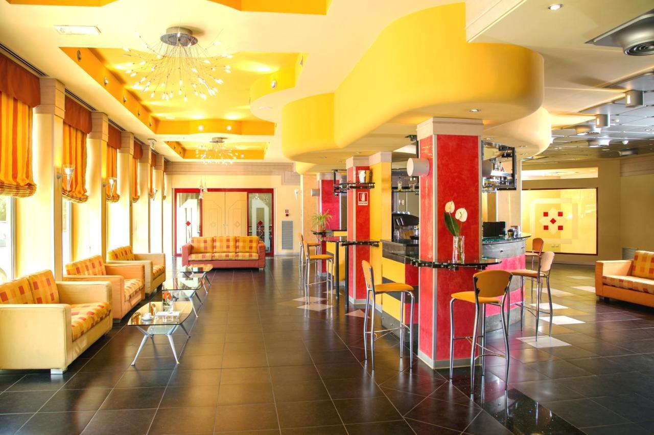 Hotel Mediterraneo Stagno Exterior foto