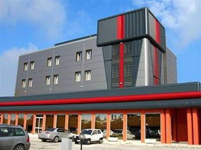 Hotel Mediterraneo Stagno Exterior foto